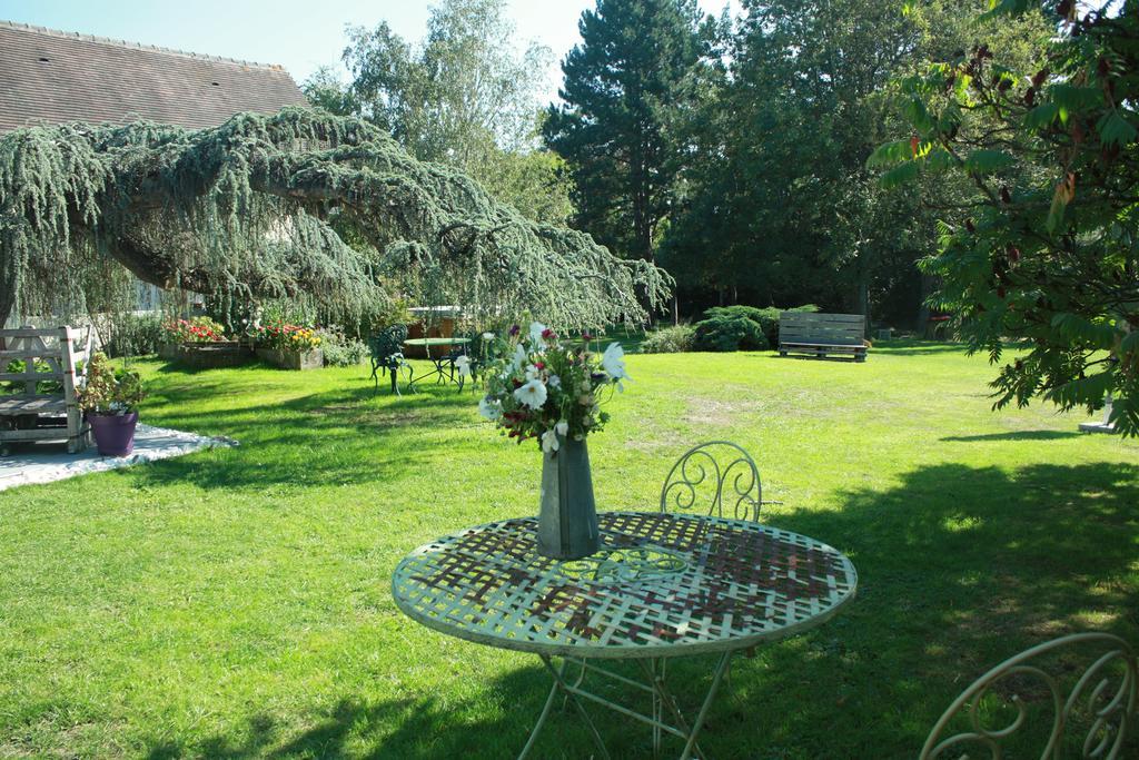 Maison Prairie Bonheur Bed and Breakfast Magny-les-Hameaux Exteriör bild