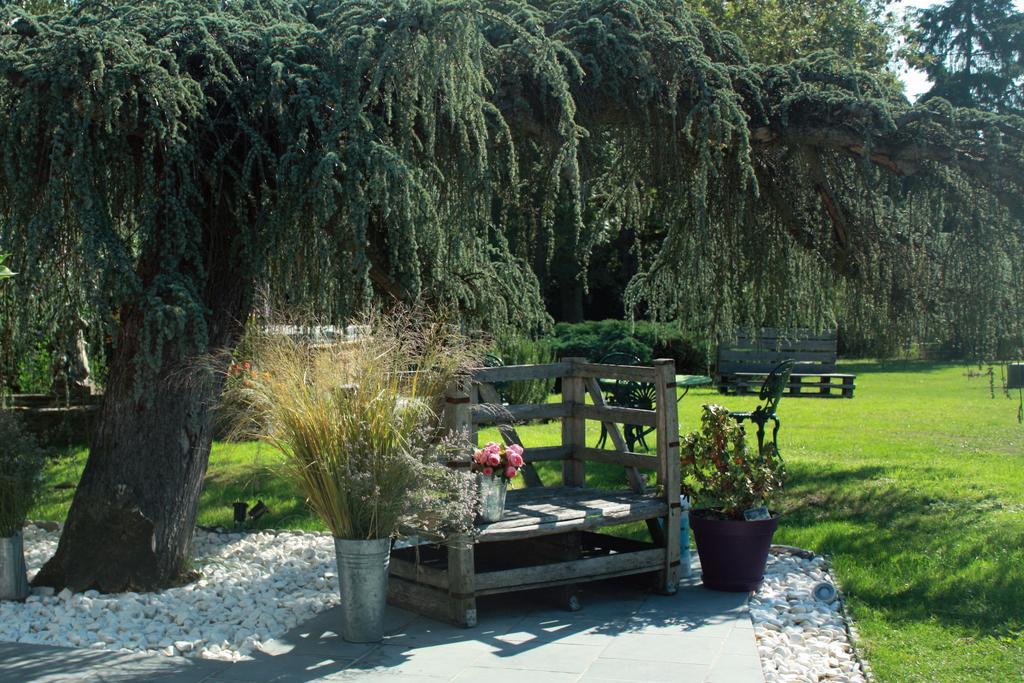 Maison Prairie Bonheur Bed and Breakfast Magny-les-Hameaux Exteriör bild